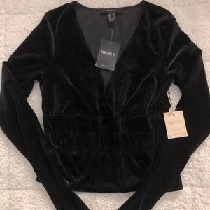 Forever 21 velvet long sleeve top S